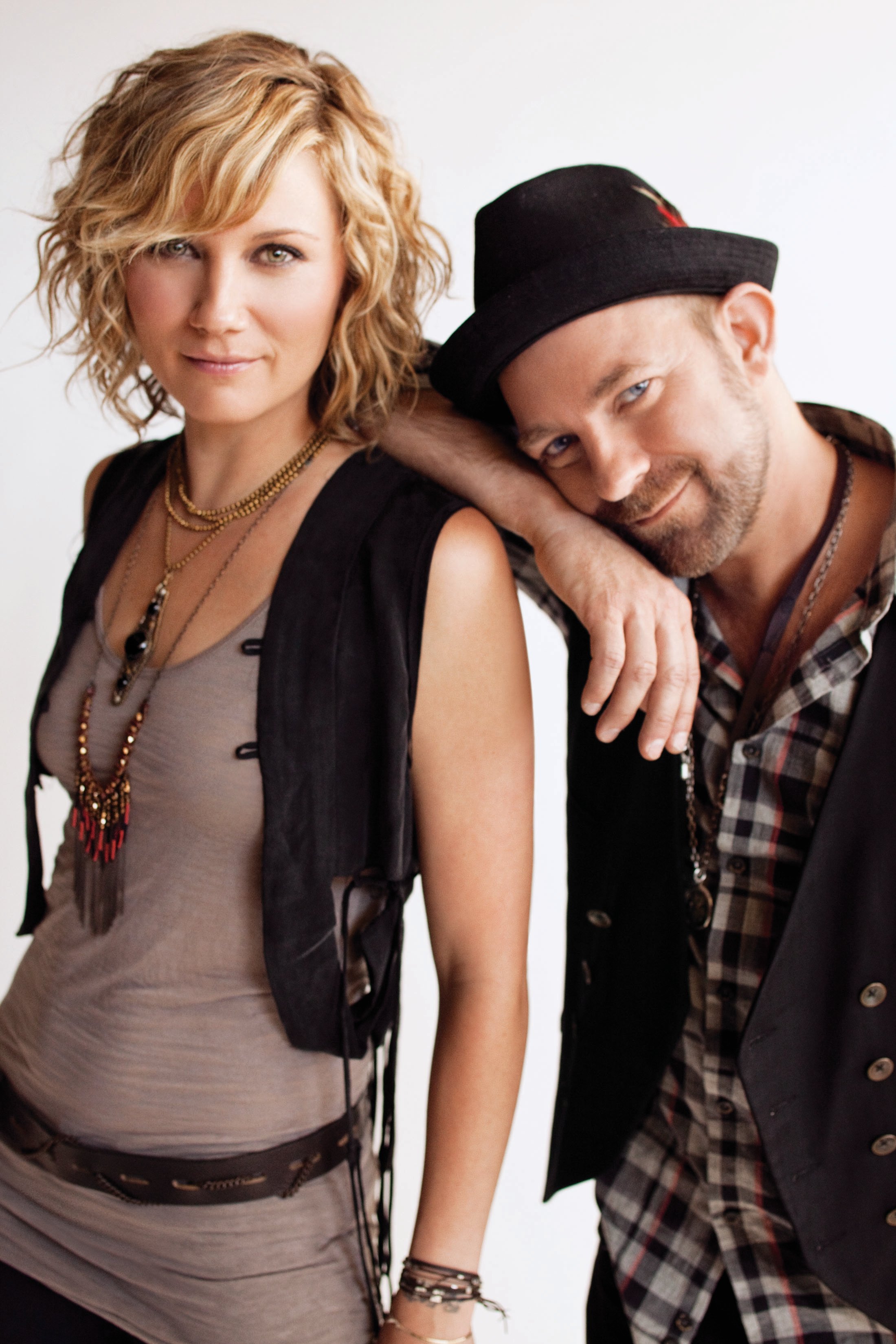 a-note-from-sugarland-s-jennifer-nettles-kristian-bush-regarding-the