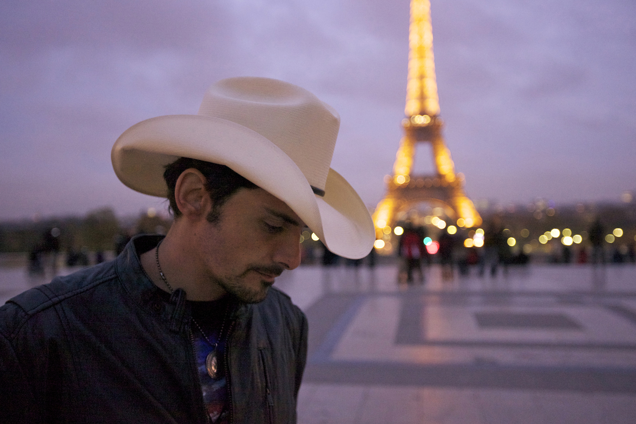 Brad Paisley Wants You To Be Part Of His Southern Comfort Zone