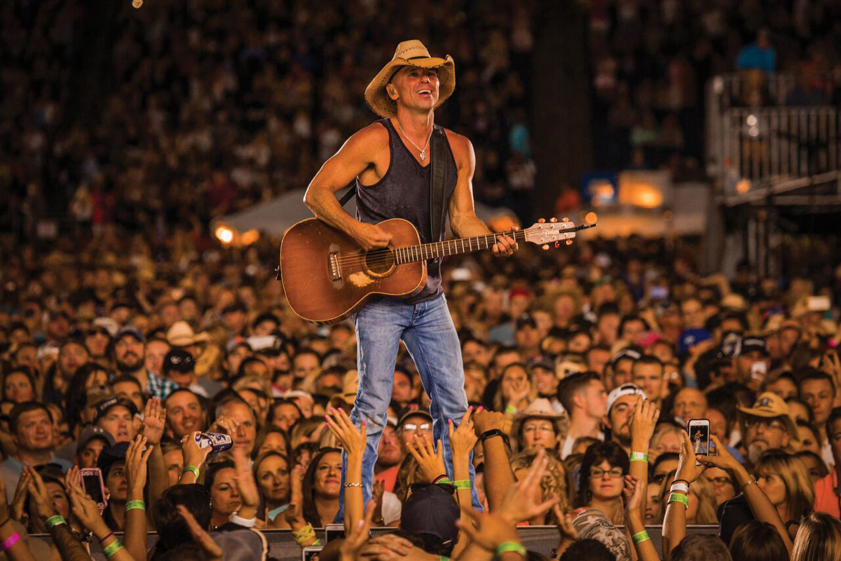 Kenny Chesney Live