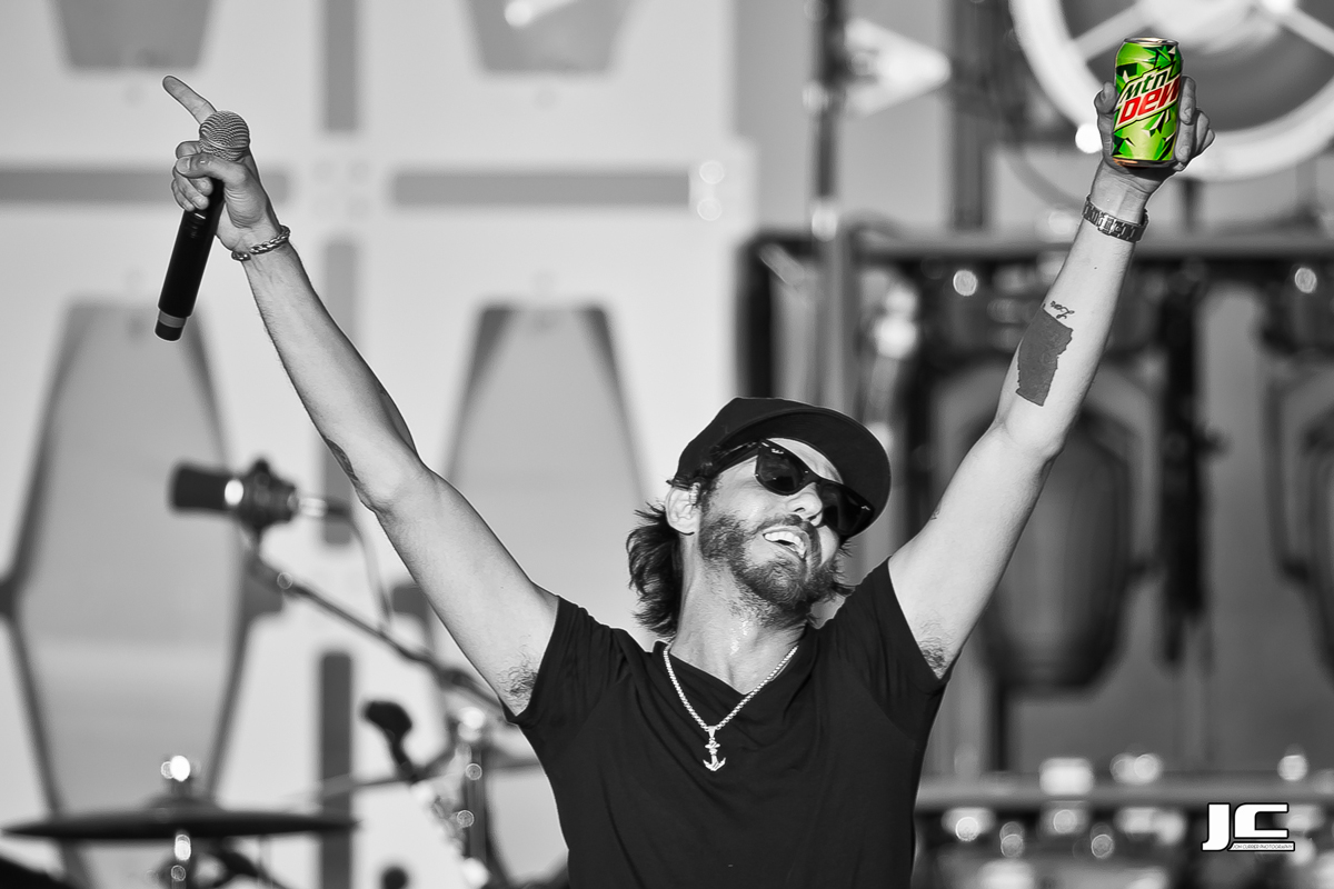 Chris Janson Mountain Dew